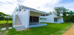 <b>บ้านวรกาญจน์</b>